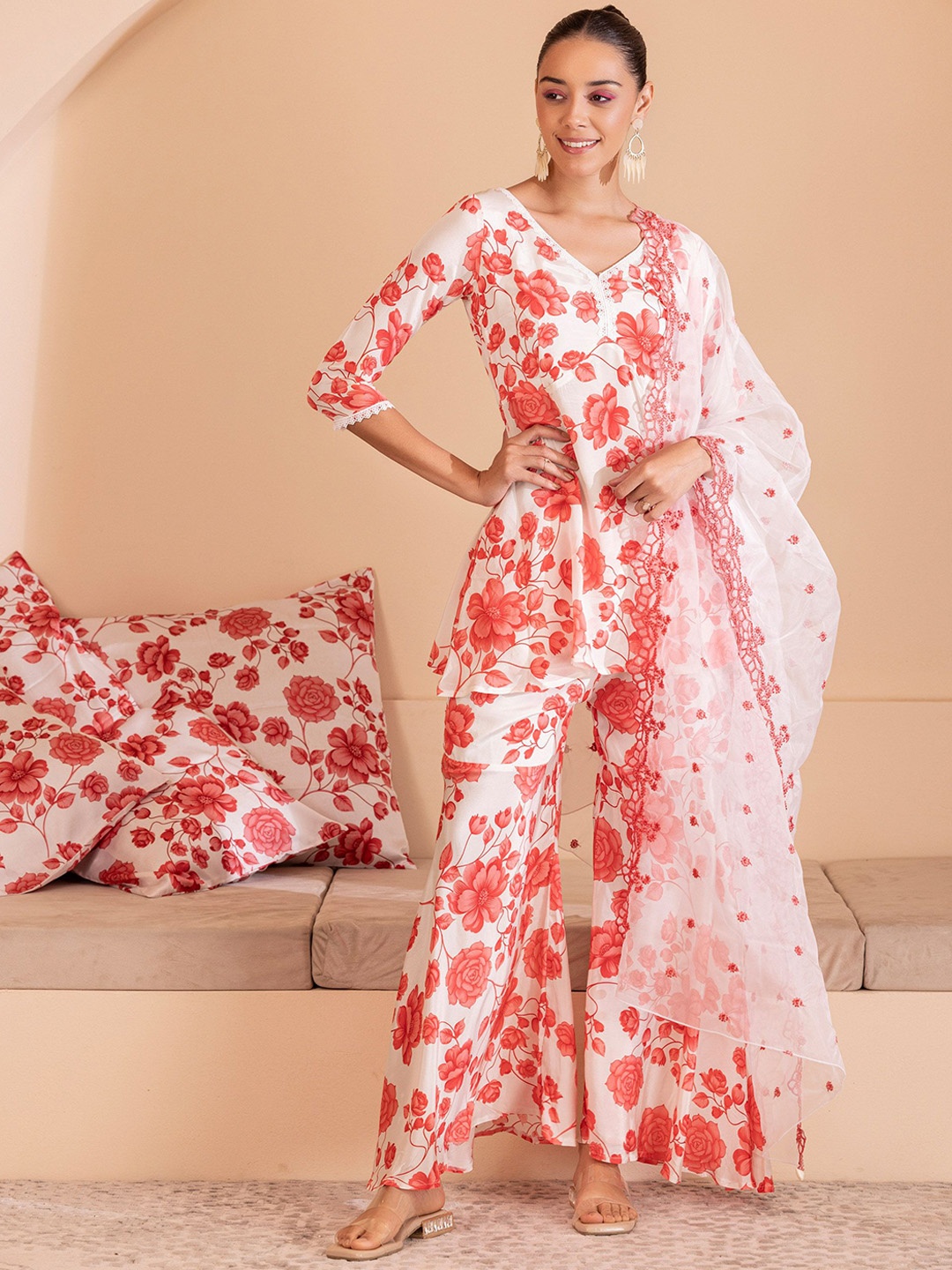 

SEW Floral Printed V-Neck A-Line Kurti With Palazzo & Dupatta, White