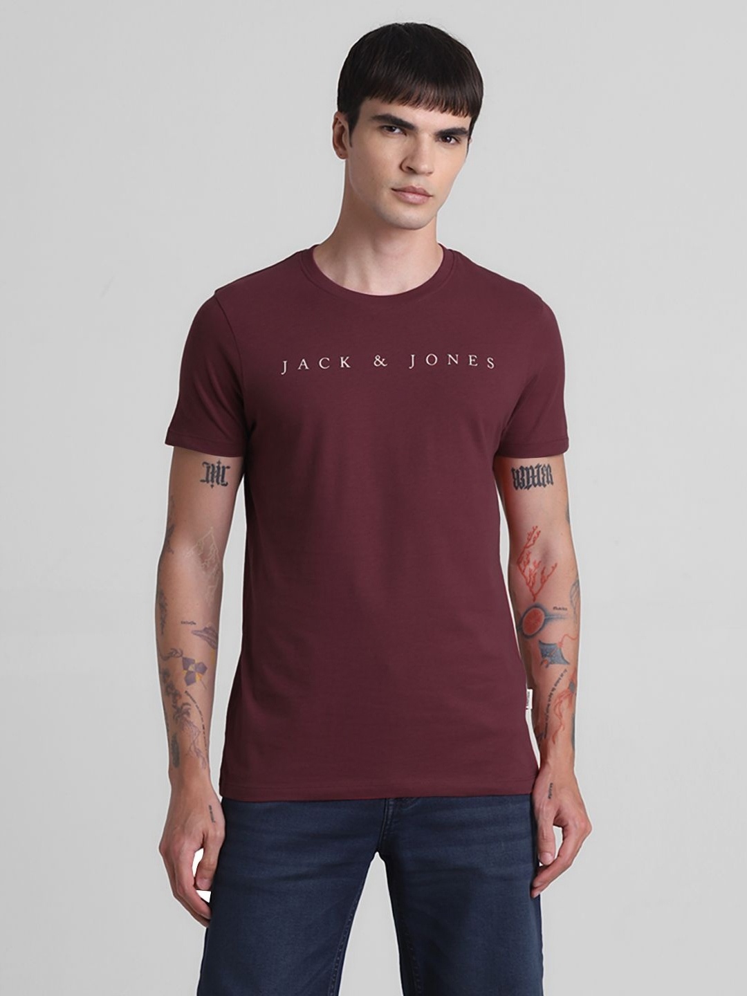 

Jack & Jones Men Typography Printed Round Neck Cotton T-shirt, Maroon