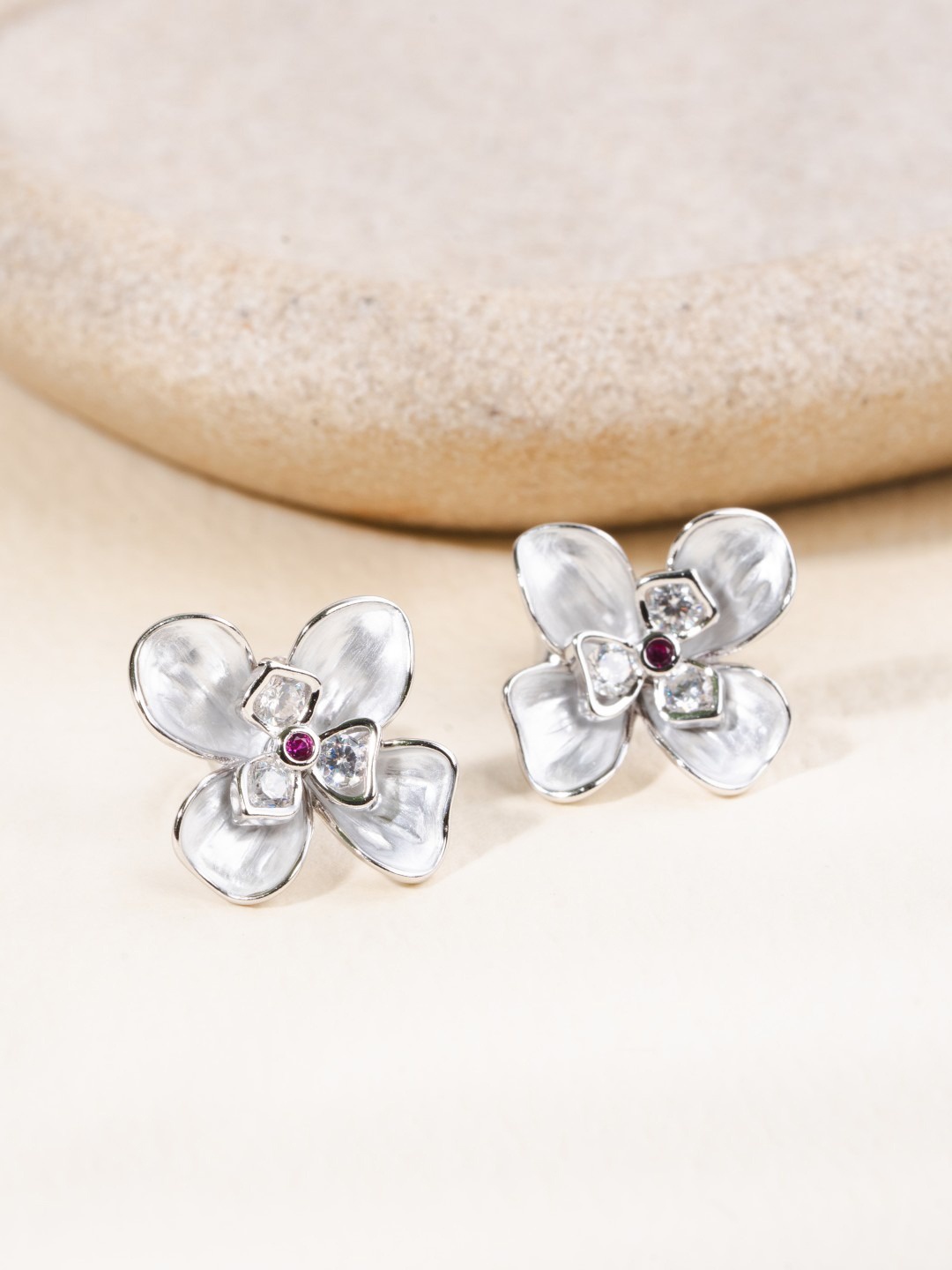 

GLYTERS Silver Artificial Stones Studded Floral Studs