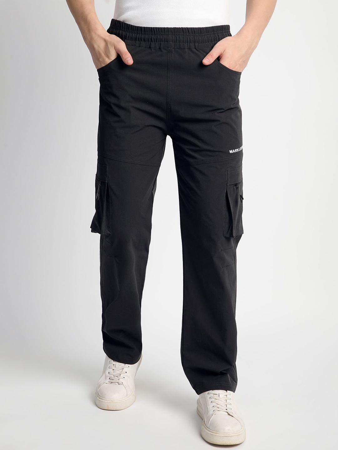 

Mark Leute Men Easy Wash Cargos Trousers, Grey