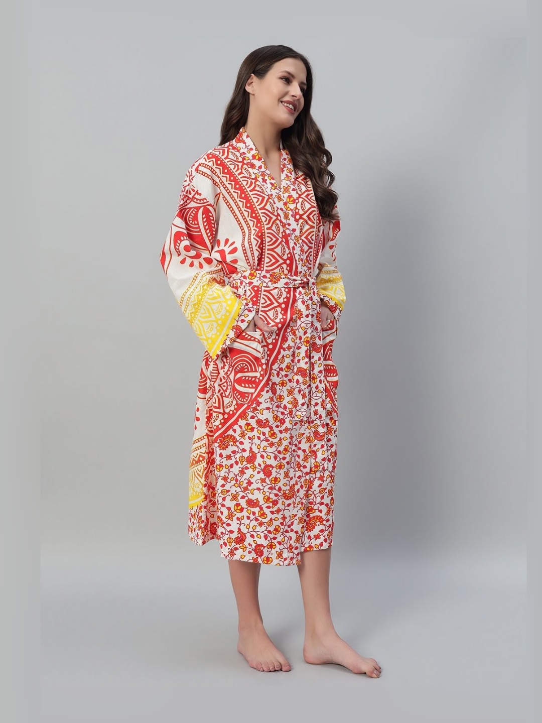 

HANDICRAFT PALACE Women Printed Pure Cotton Bath Robe With Belt, Red