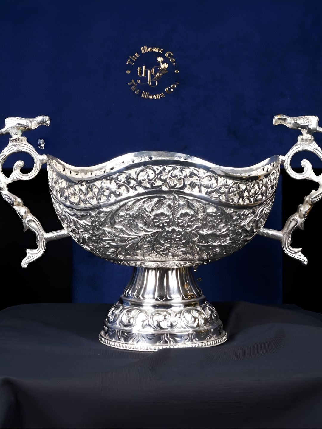 

THE HOME CO. Silver-Toned Ethnic Motifs Brass Parrot Serving Bowl