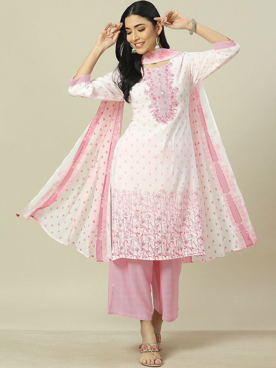 

Rangriti Floral Printed Straight Kurta With Palazzos & Dupatta, Pink