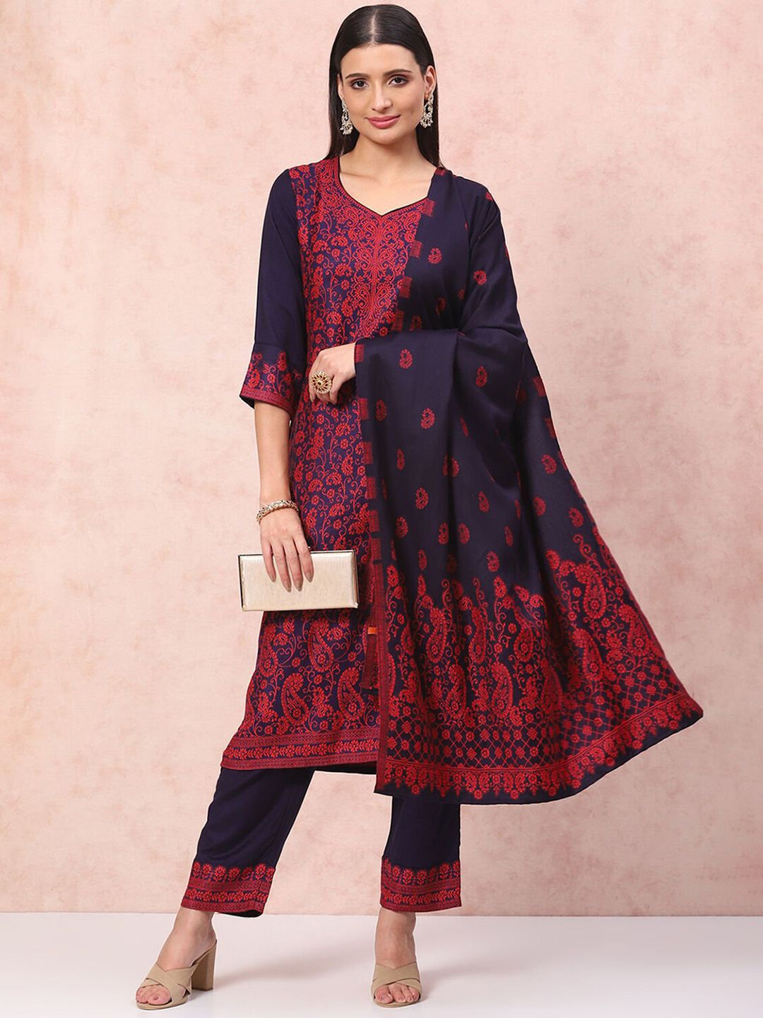 

Rangriti Floral Embroidered Straight Kurta With Palazzos & Dupatta, Blue