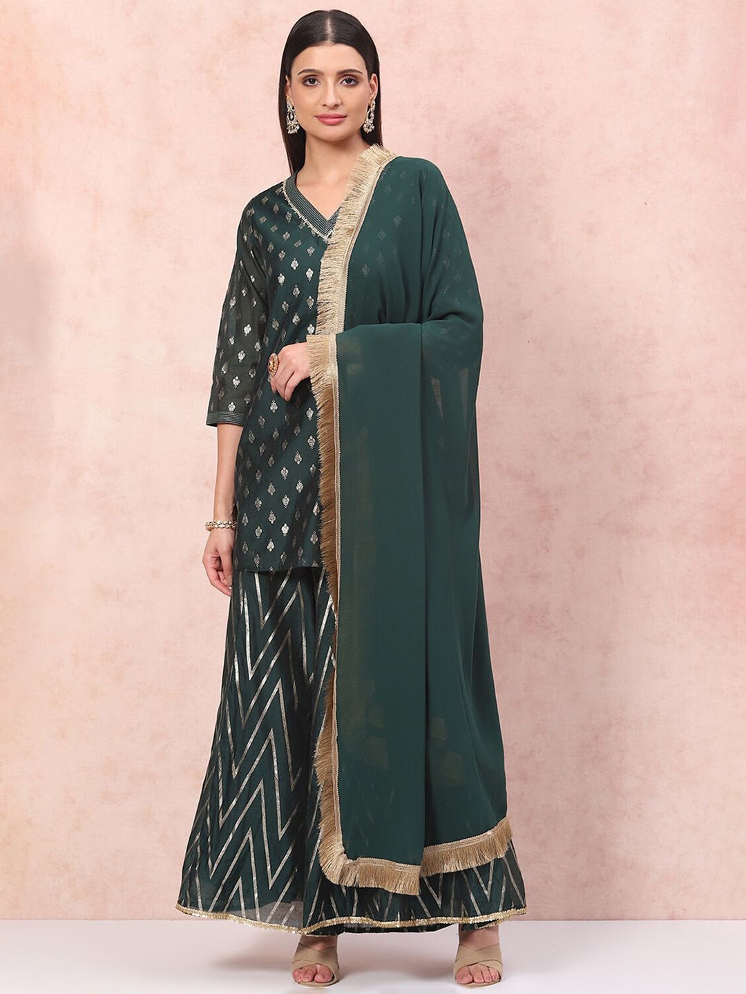 

Rangriti Floral Printed Straight Kurta With Palazzos & Dupatta, Green