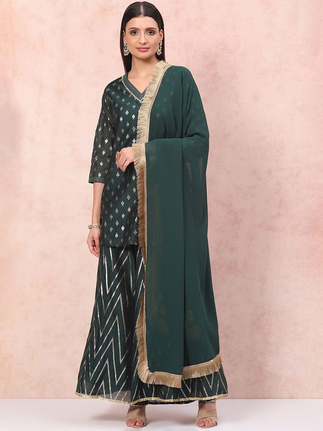 

Rangriti Bandhani Printed Straight Kurta With Palazzos & Dupatta, Green