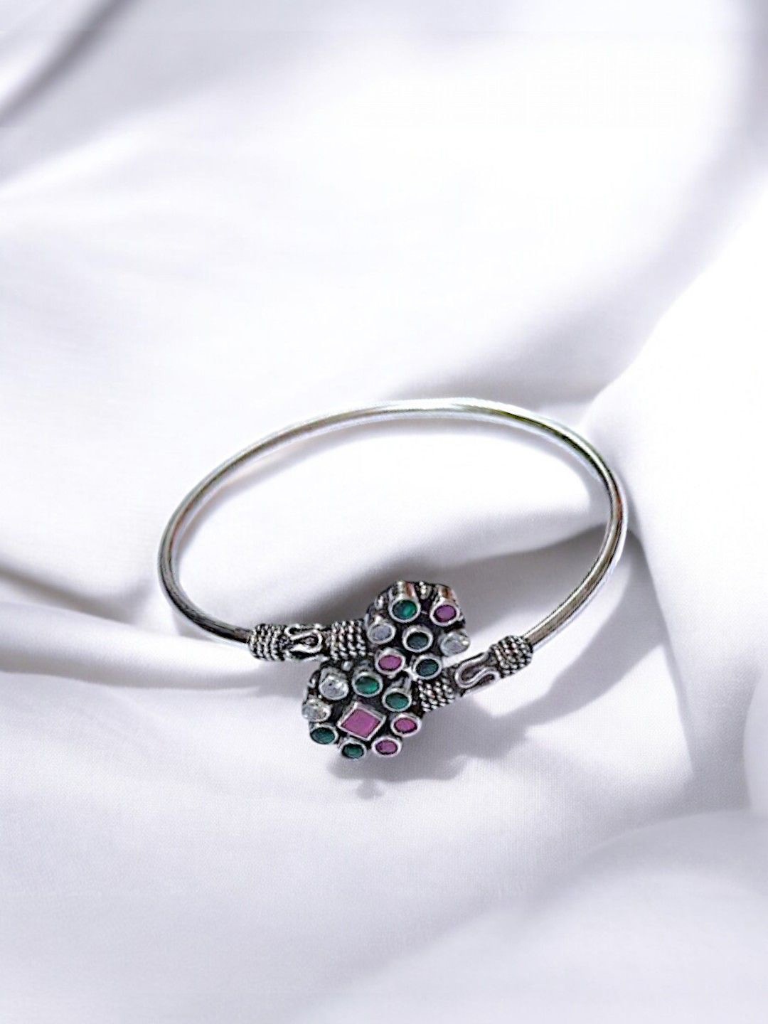 

Taraash 925 Sterling Silver Gemstone Studded Floral Cluster Bangle-Style Bracelet