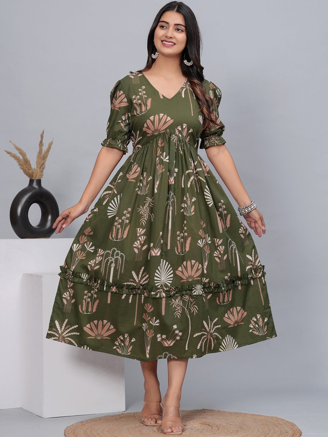 

CTMTEX Women Floral Printed V-Neck Empire Ethnic Dress, Green