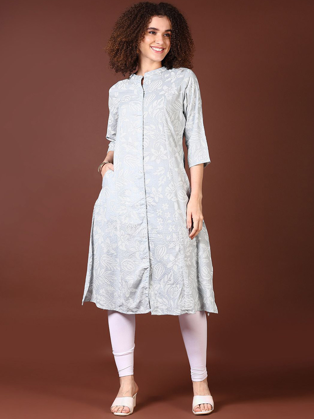 

V-Mart Floral Printed Mandarin Collar A-Line Kurta, Blue