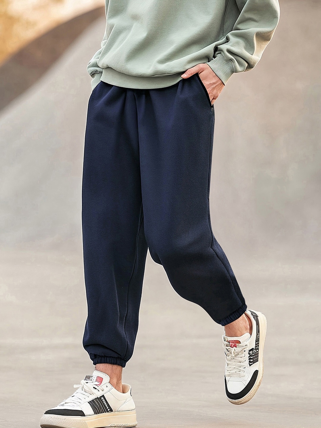 

Bewakoof Men's Navy Blue Oversized Mid Rise Joggers