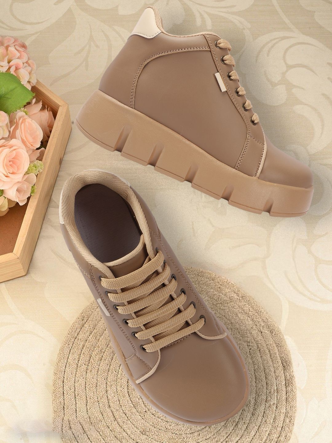 

FEET RUNNER Women PU Sneakers, Beige