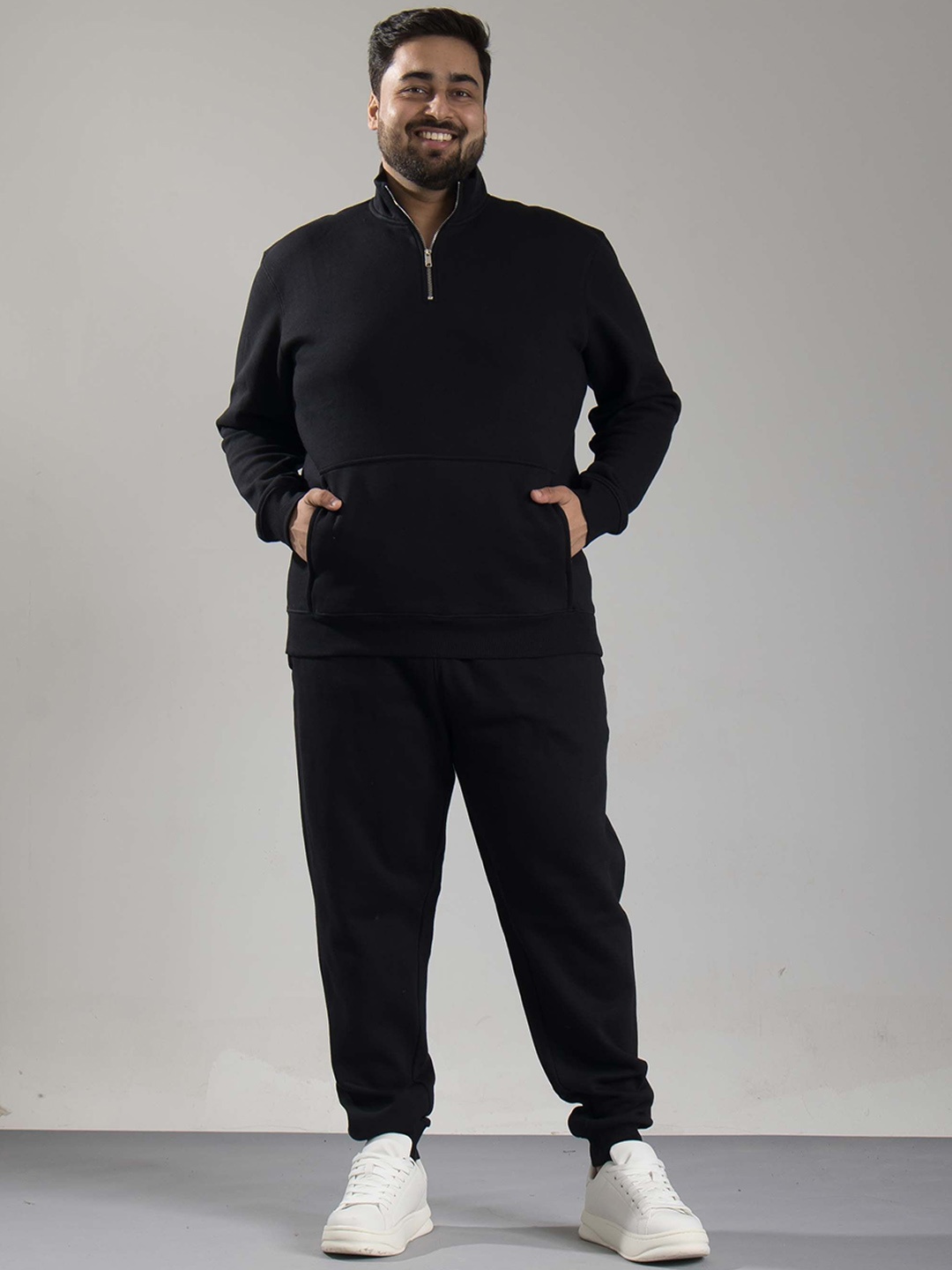 

ONEWAY Men Mid Rise Tracksuit, Black