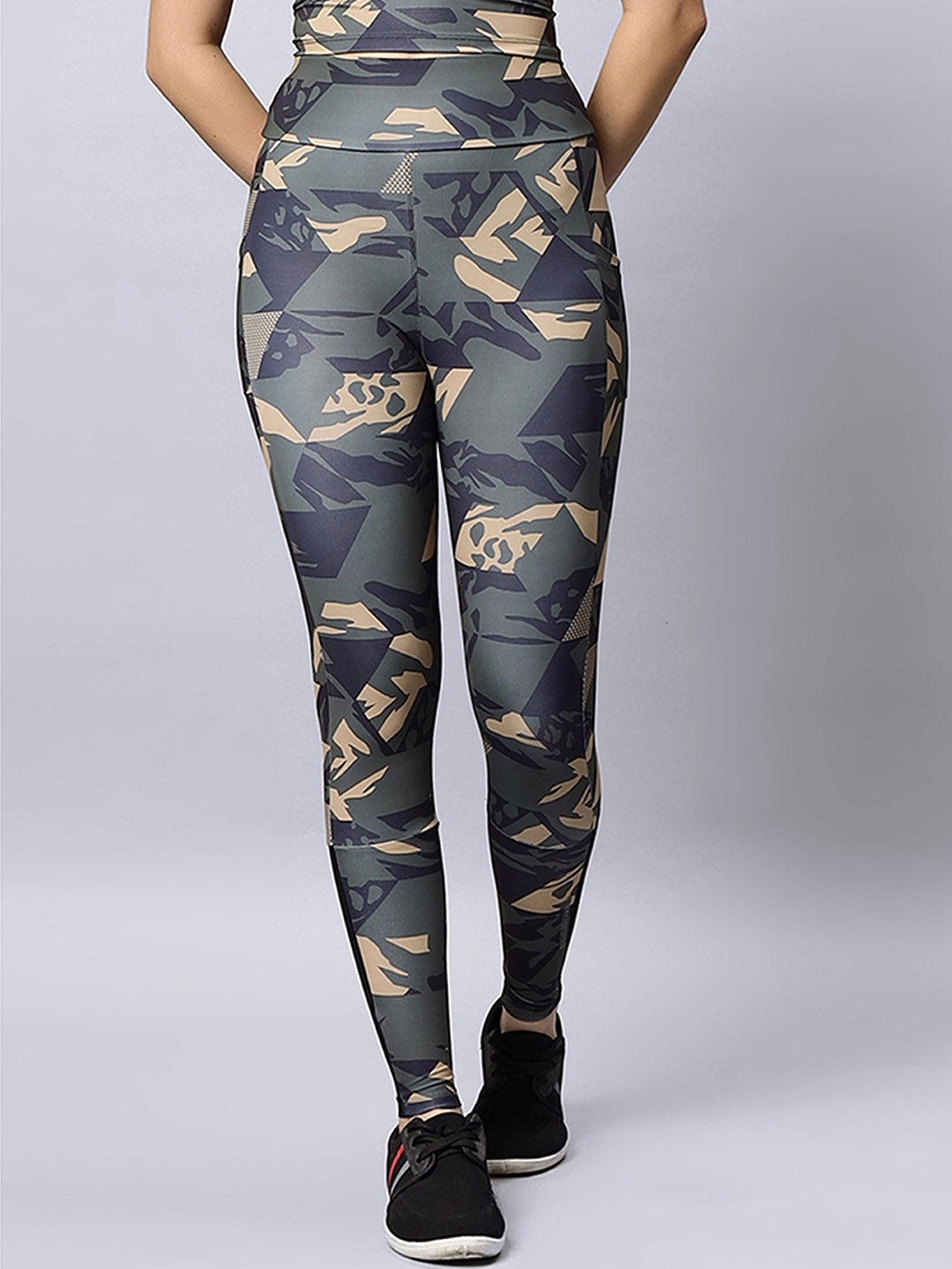 

LAASA SPORTS Women Printed Dri-Fit Ankle Length Tights, Green
