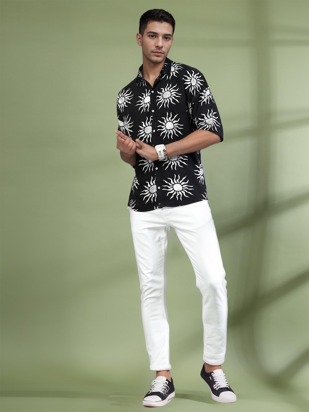 

Rigo Men Comfort Oversized Fit Cutaway Collar Conversational Printed Casual Shirt, Black