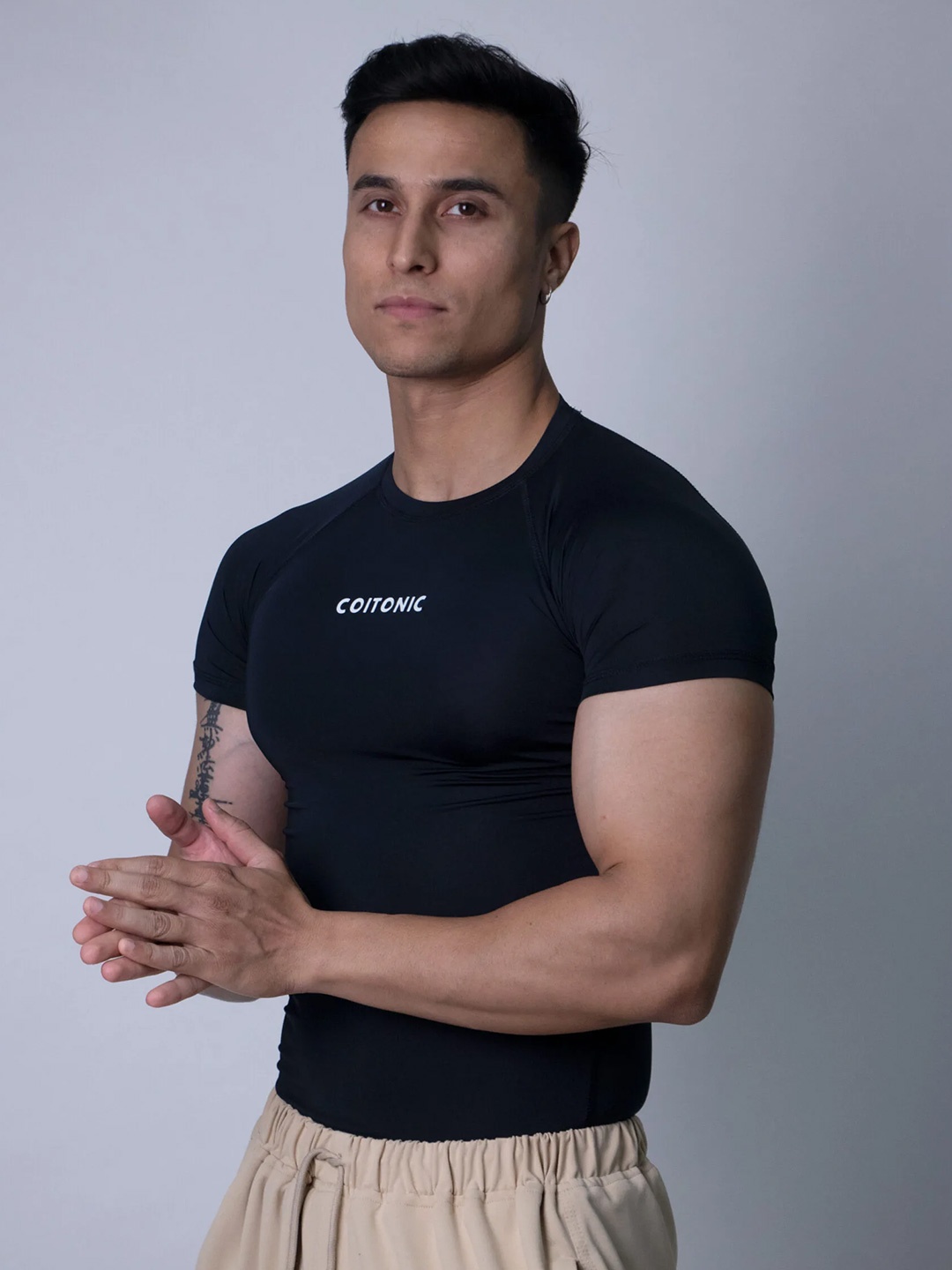 

Coitonic Men Typography Printed Round Neck Compression T-shirt, Navy blue