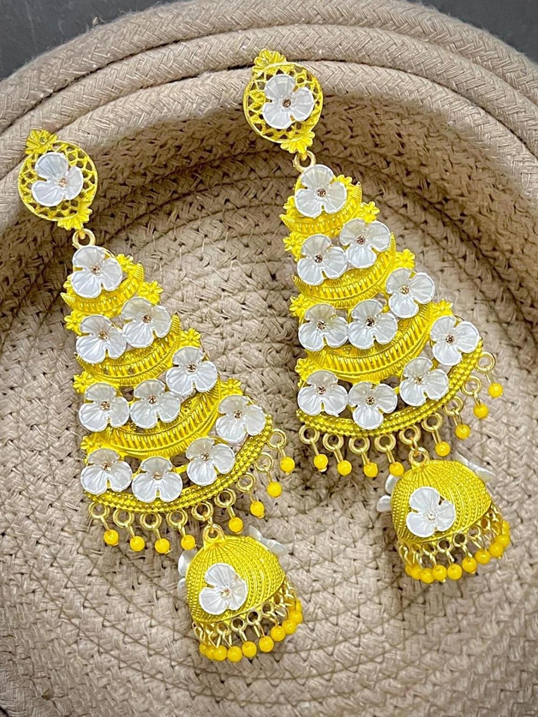 

MADDY SPACE Gold-Plated Artificial Stones Studded Teardrop Shaped Drop Earrings