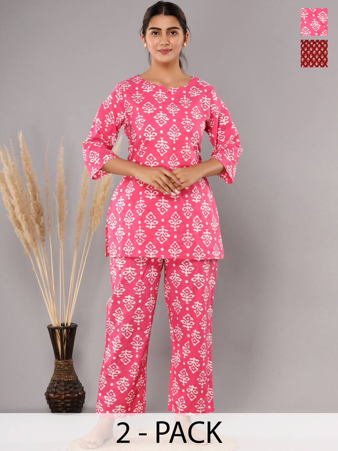 

ROOPWATI FASHION Women Printed Night suit, Maroon