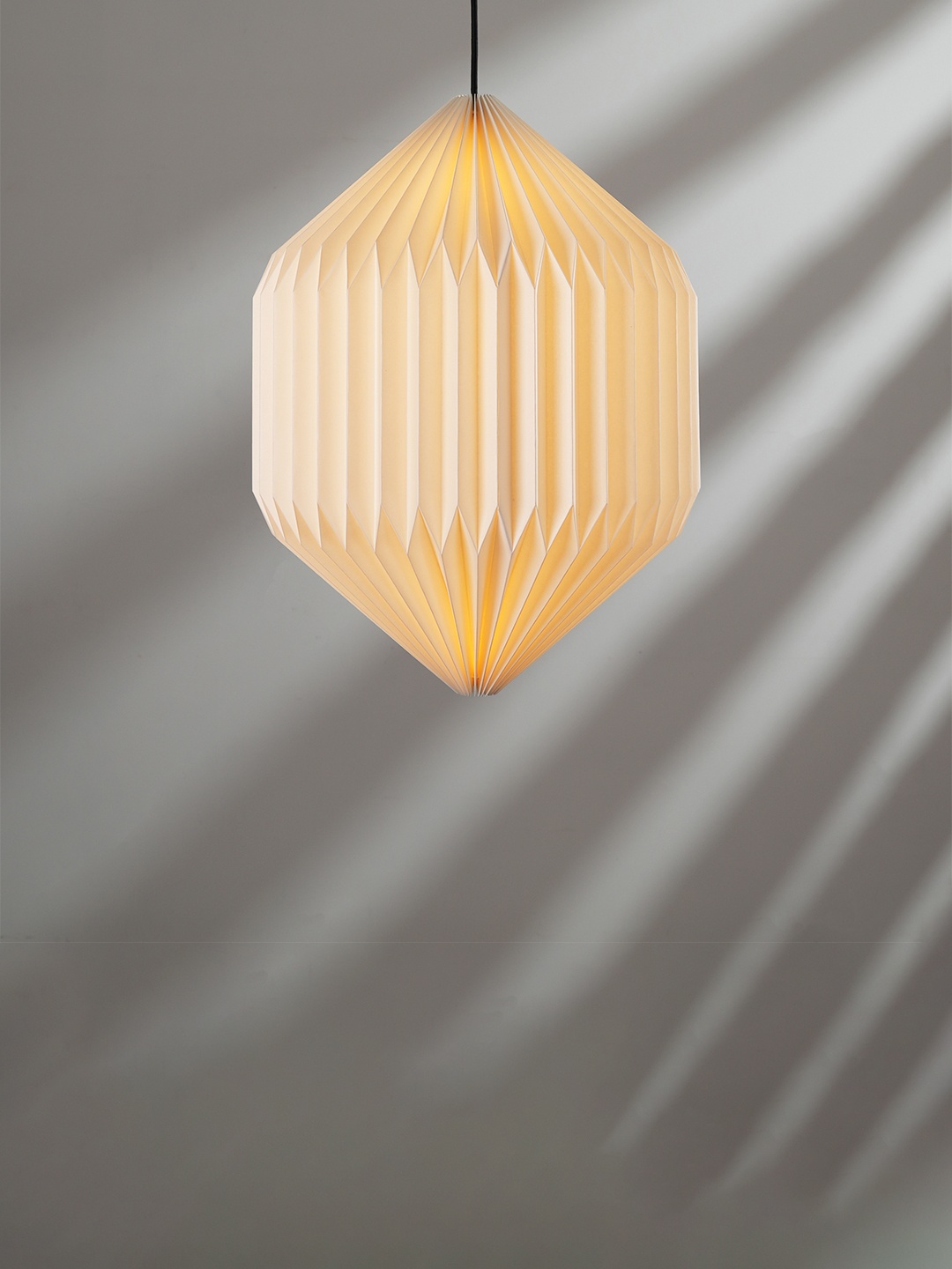 

FIG Oblong Origami Pendant Lamp, Off white
