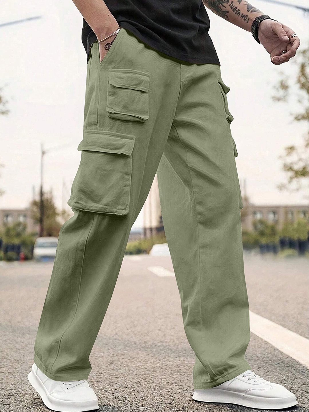 

Zombom Men Relaxed Straight Leg Cargos Trousers, Olive