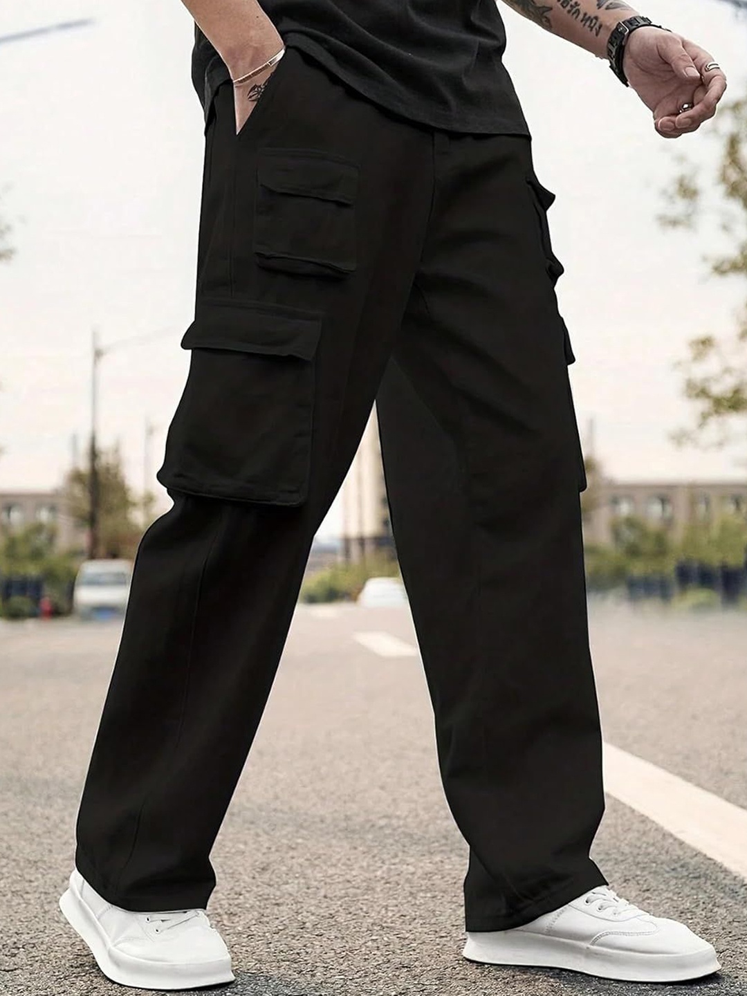 

Zombom Men Relaxed Straight Leg Cargos Trousers, Black