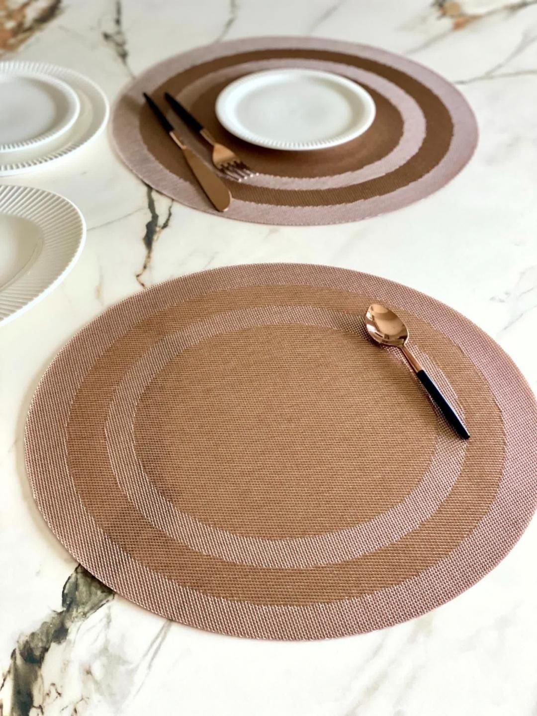 

Mason Home 6 Pieces Beige & Brown Circular Textured Heat Resistant Table Placemats