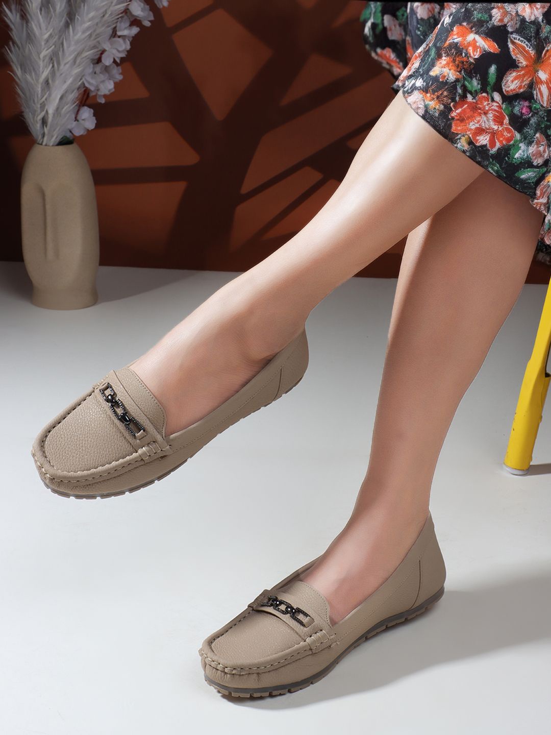 

Carlton London Women Loafers, Beige