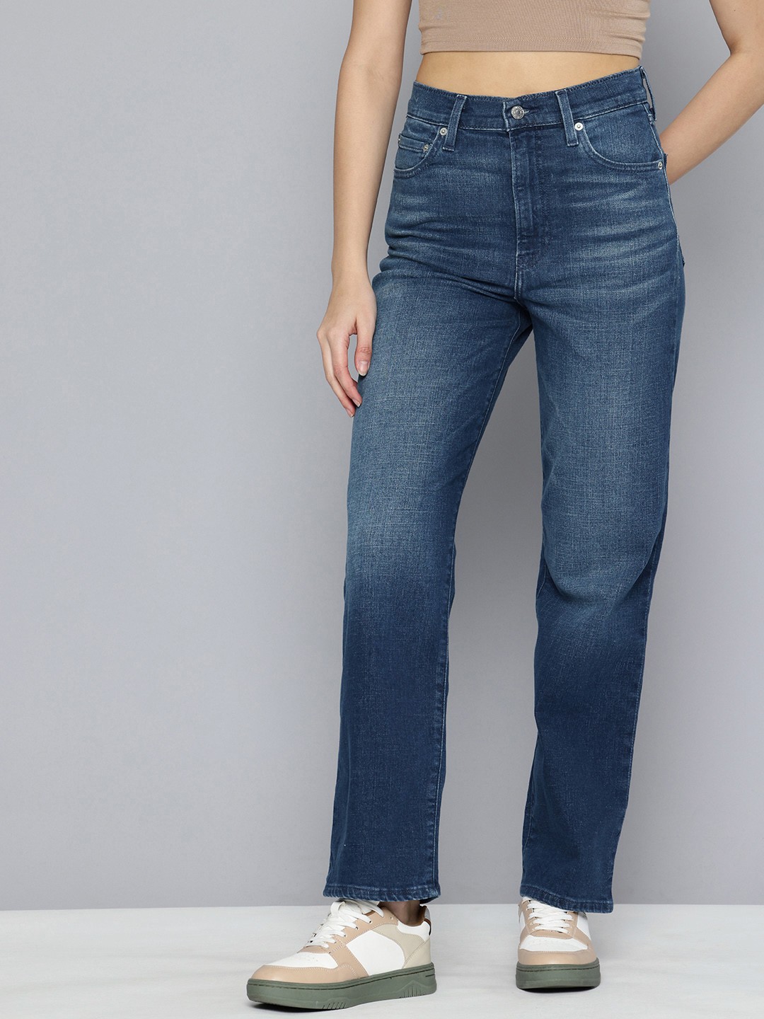 

Levis Women Straight Fit High-Rise Light Fade Stretchable Jeans, Blue