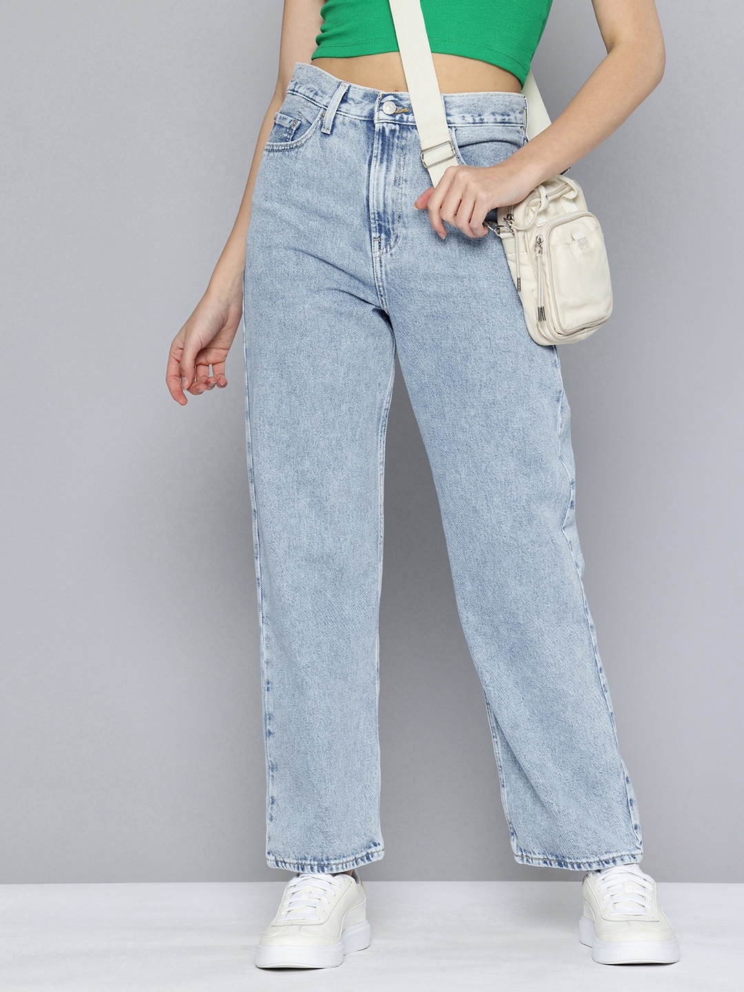 

Levis Women Straight Fit High-Rise Heavy Fade Jeans, Blue
