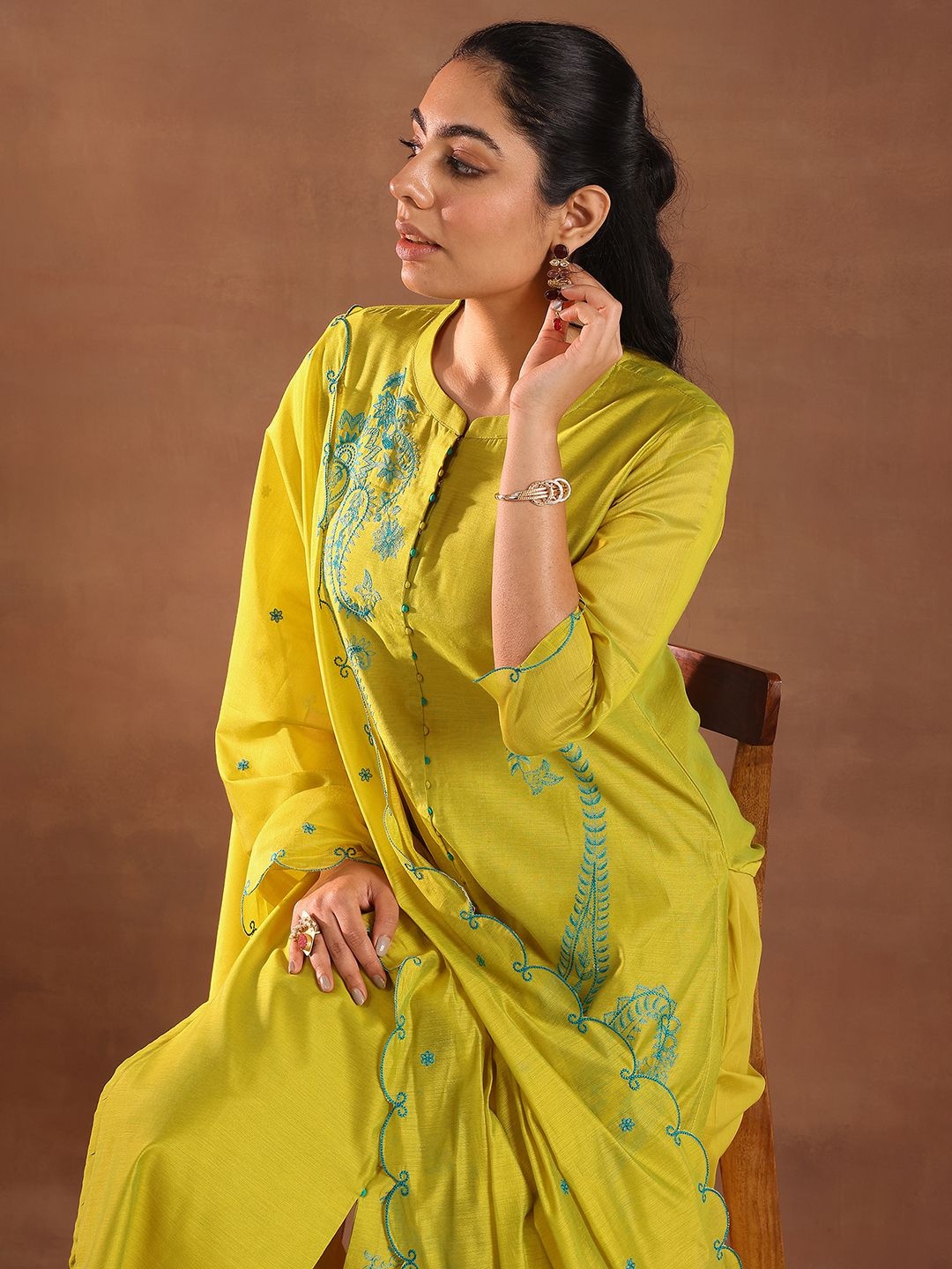 

Libas Paisley Embroidered Chanderi Silk Kurta With Trousers & Dupatta, Lime green