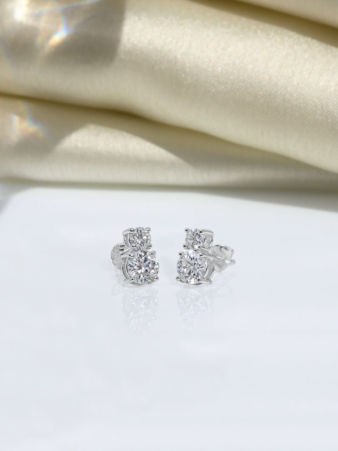 

HighSpark Sterling Silver Zircon Stones Studded Circular Studs