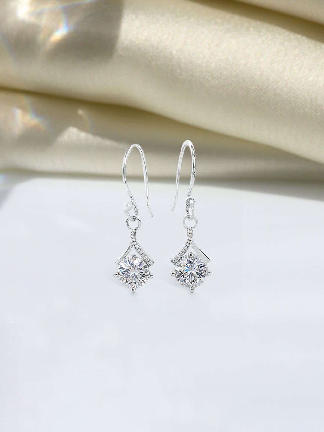 

HighSpark Sterling Silver Zircon Stone Studded Contemporary Shaped Drop Earrings