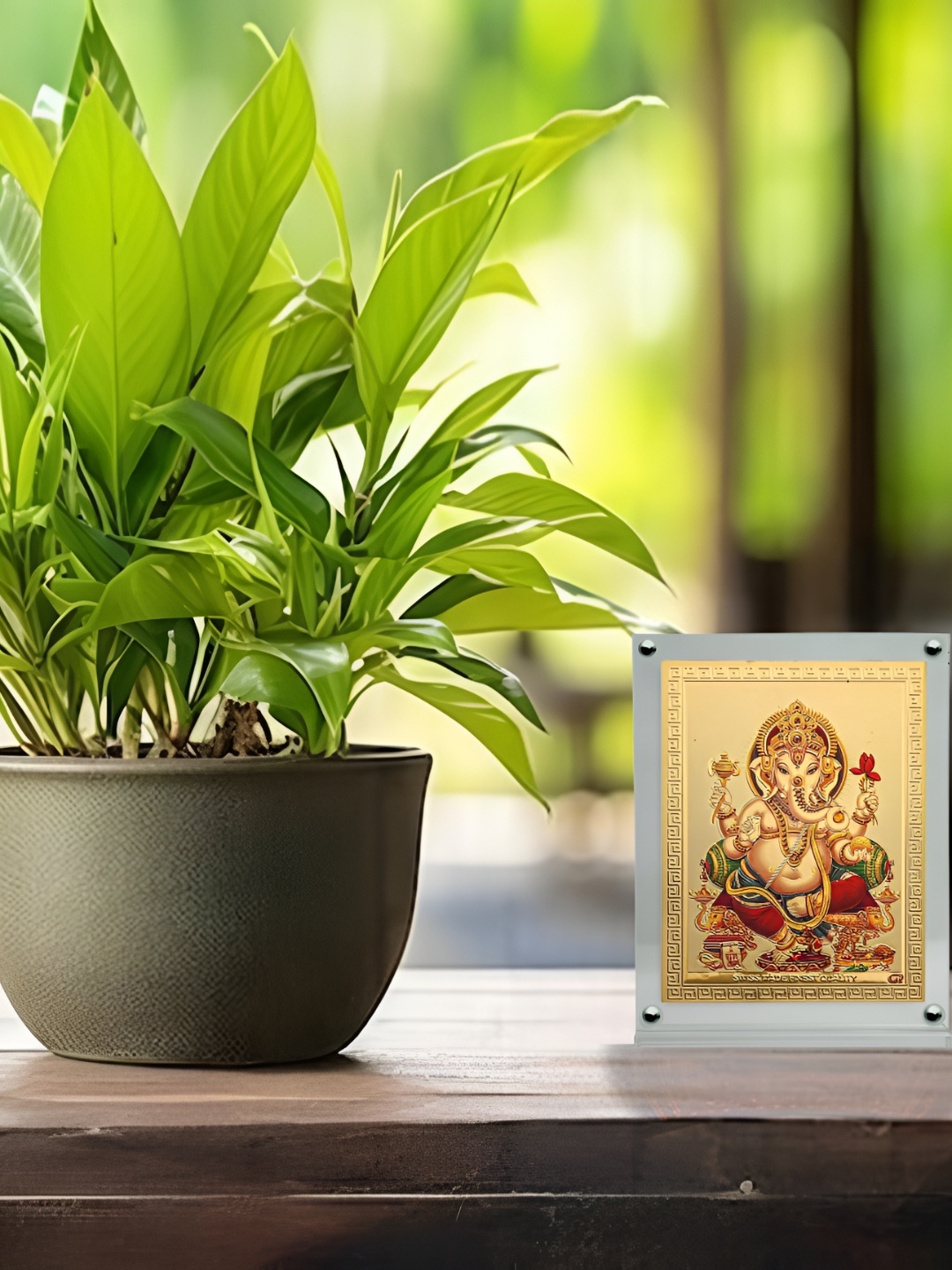 

Hawai Gold-Toned & White Lord Ganesha Ganpati Acrylic Table Photo Frame