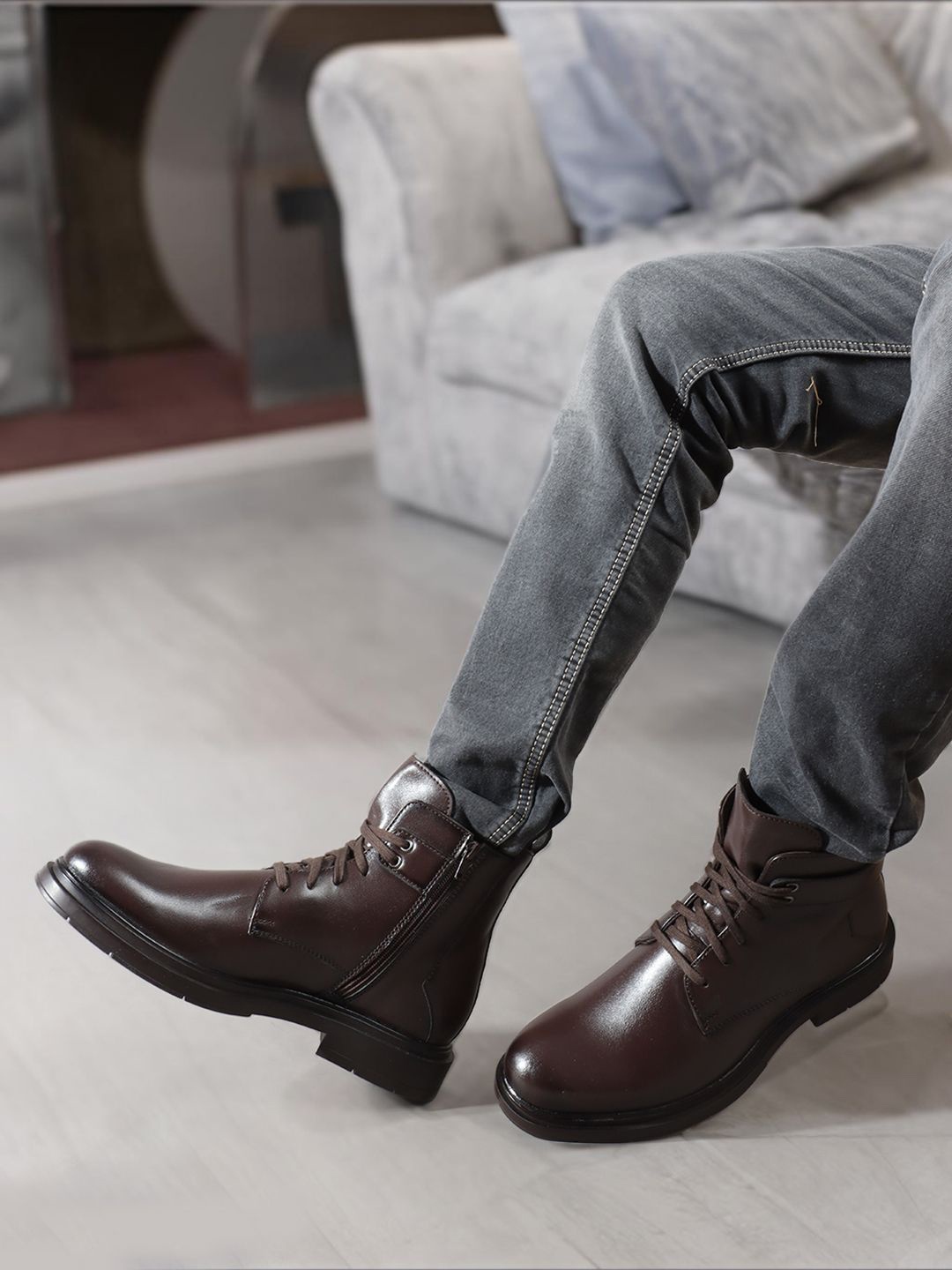 

Carlton London Men Mid-Top Regular Boots, Brown
