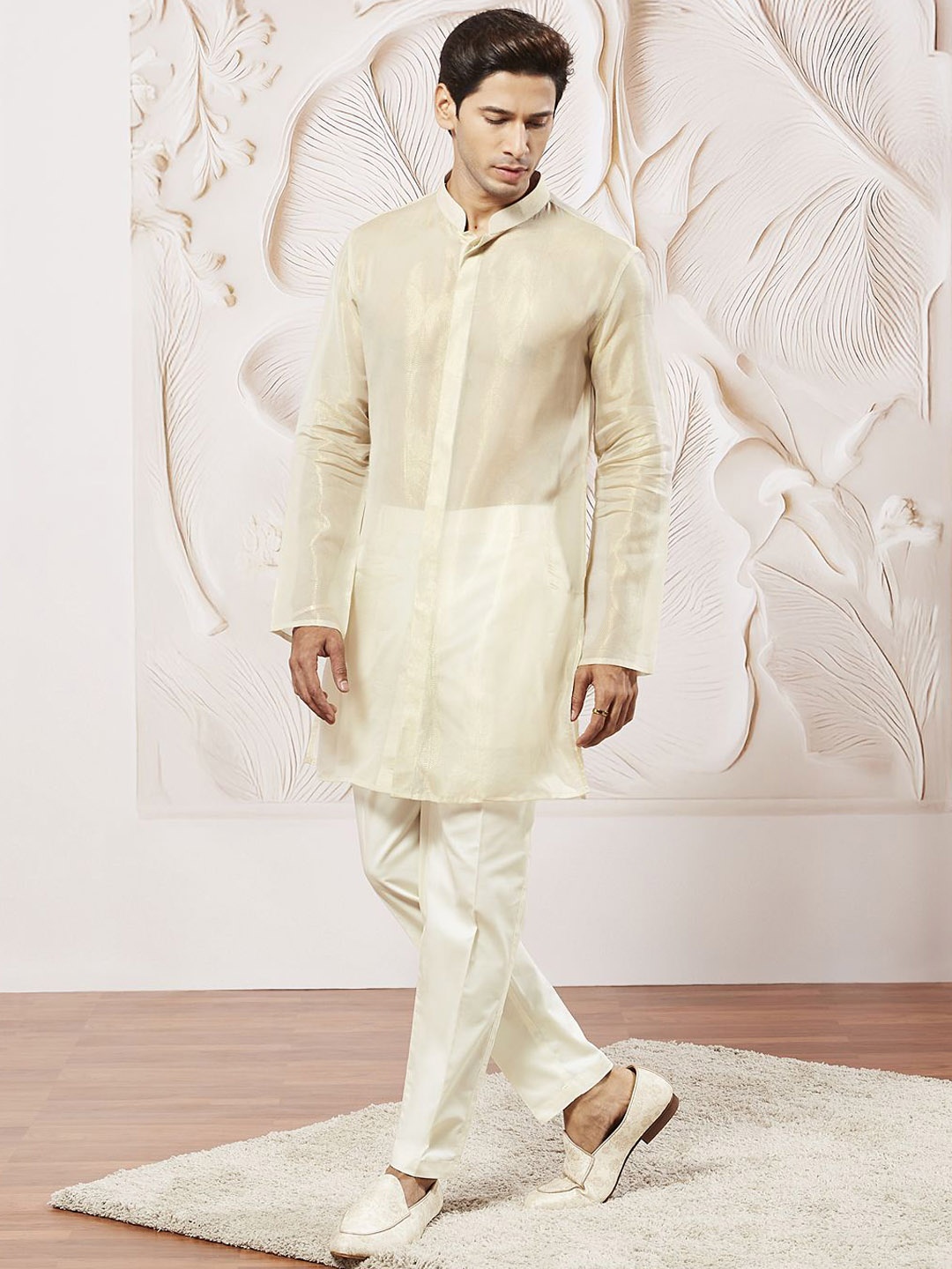 

VASTRAMAY Mandarin Collar Straight Kurta with Trousers, Beige