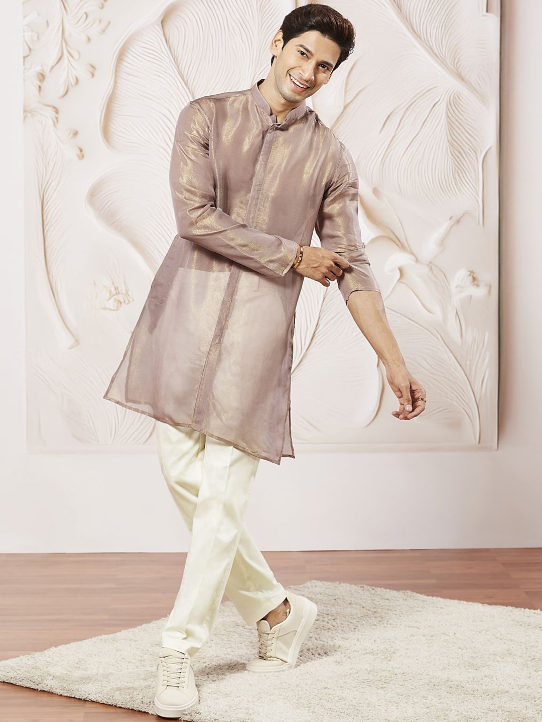 

VASTRAMAY Self Design Mandarin Collar Straight Sheer Kurta with Trousers, Lavender