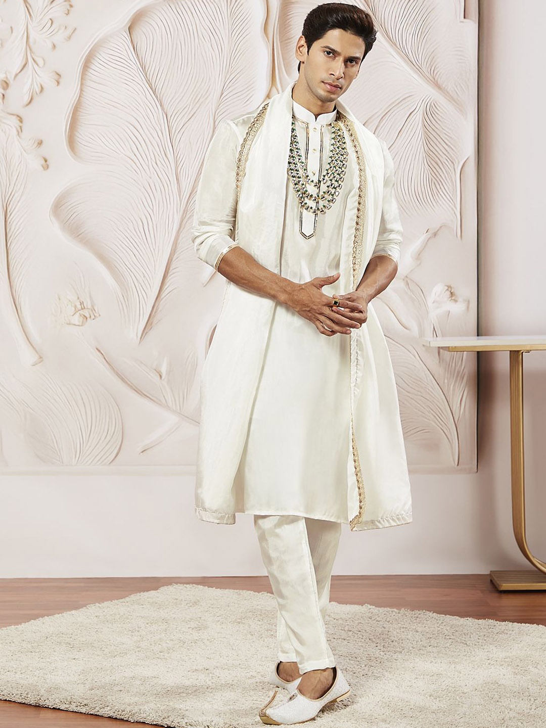 

VASTRAMAY Mandarin Collar Straight Kurta With Trousers & Dupatta, White