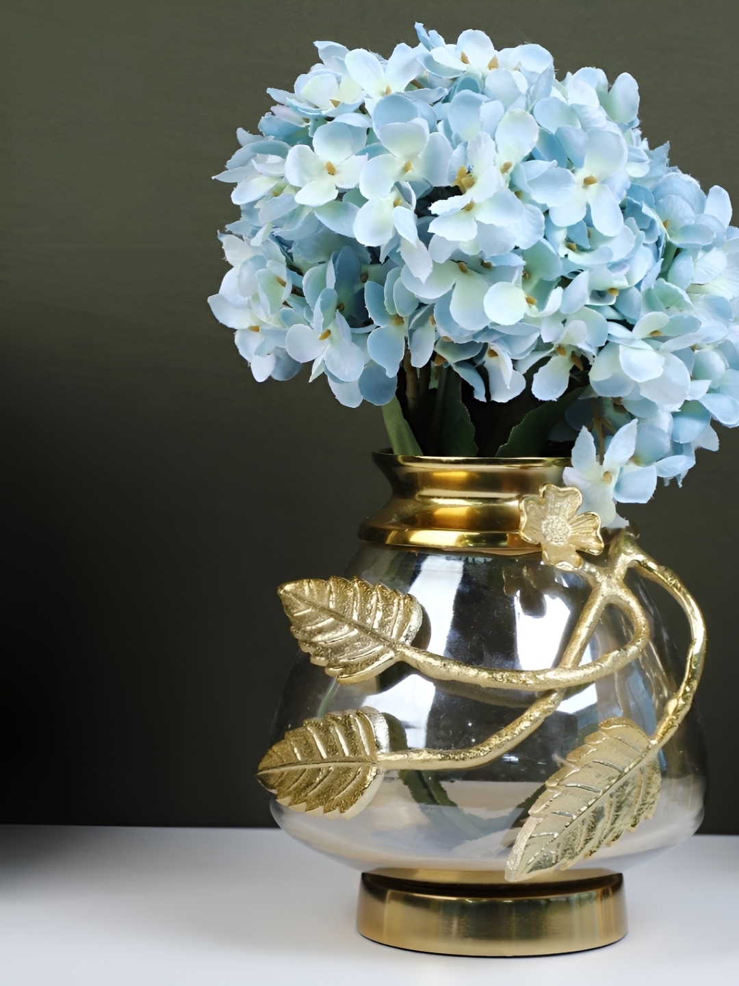 

THE HOME CO. Gold-Toned Paisley Glossy Glass Small Flower Vase