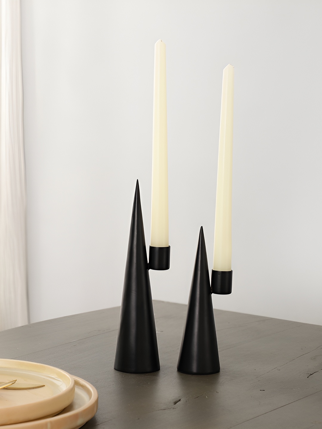 

Decor de Maison Black 2 Pieces Candle Holders