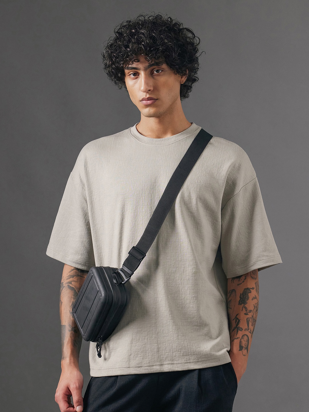 RARE RABBIT Men Solid Round Neck Cotton Oversized T-shirt, Grey