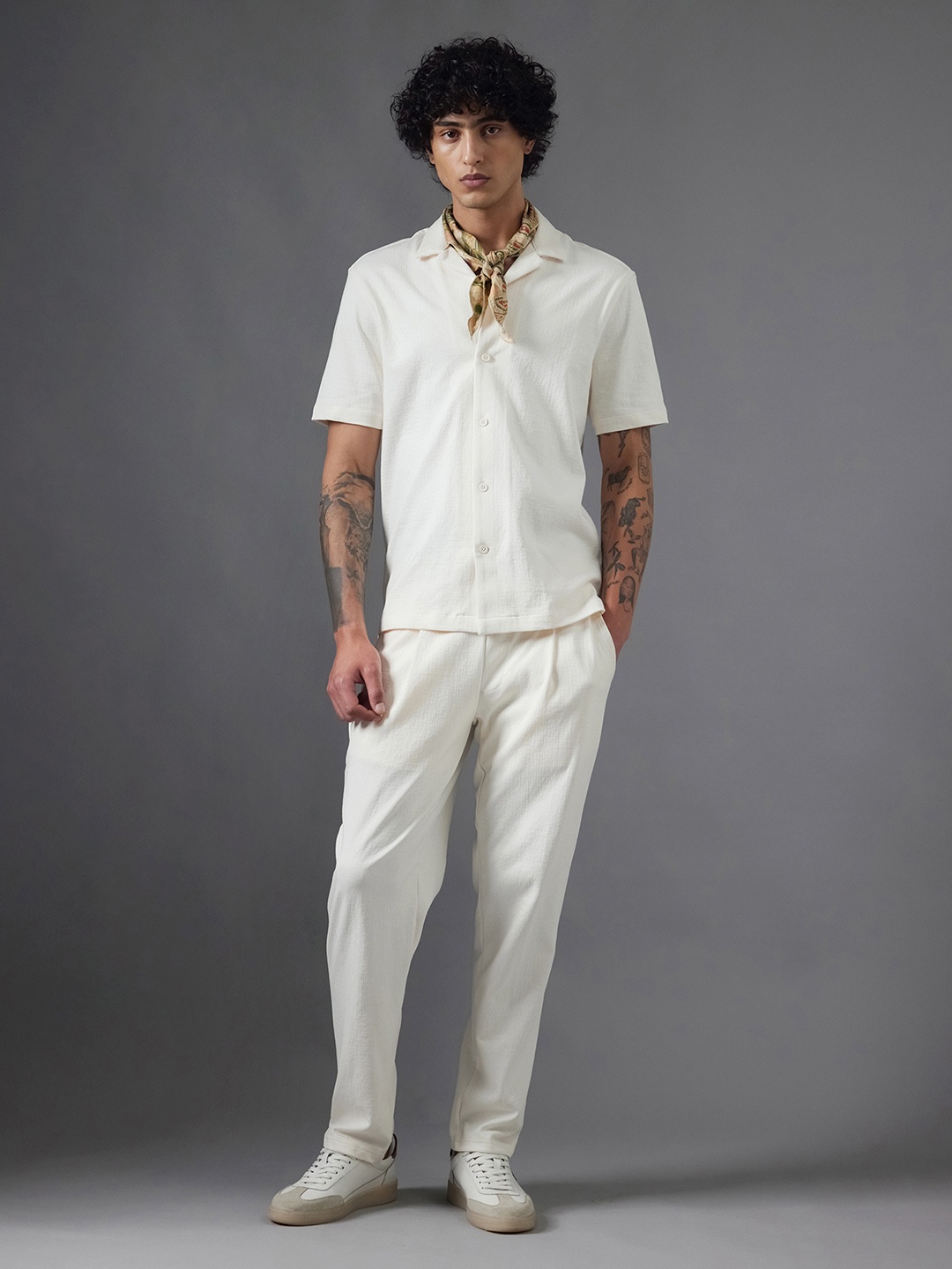 

RARE RABBIT Men Tailored Trousers, Off white