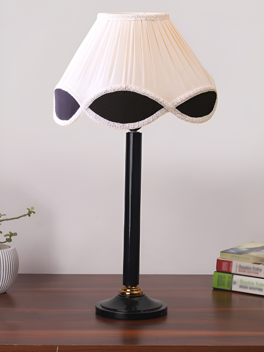 

Aura Off White Wood Traditional Abstract Shaped Table Lamp