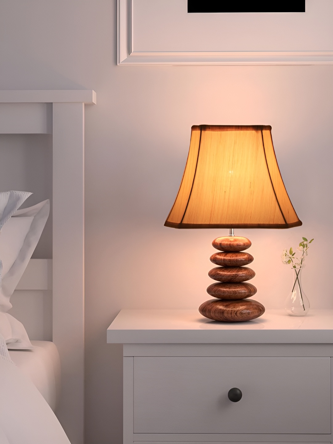 

Aura Off White Wood Traditional Abstract Shaped Table Lamp