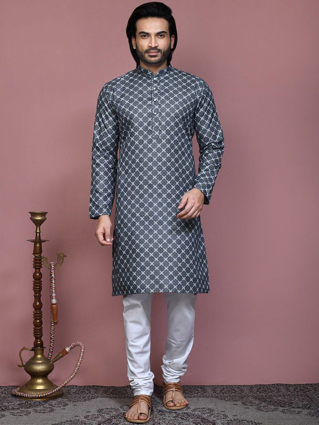 

RANAK Ethnic Motifs Printed Mnadarian Collar Pure Cotton Straight Kurta, Grey