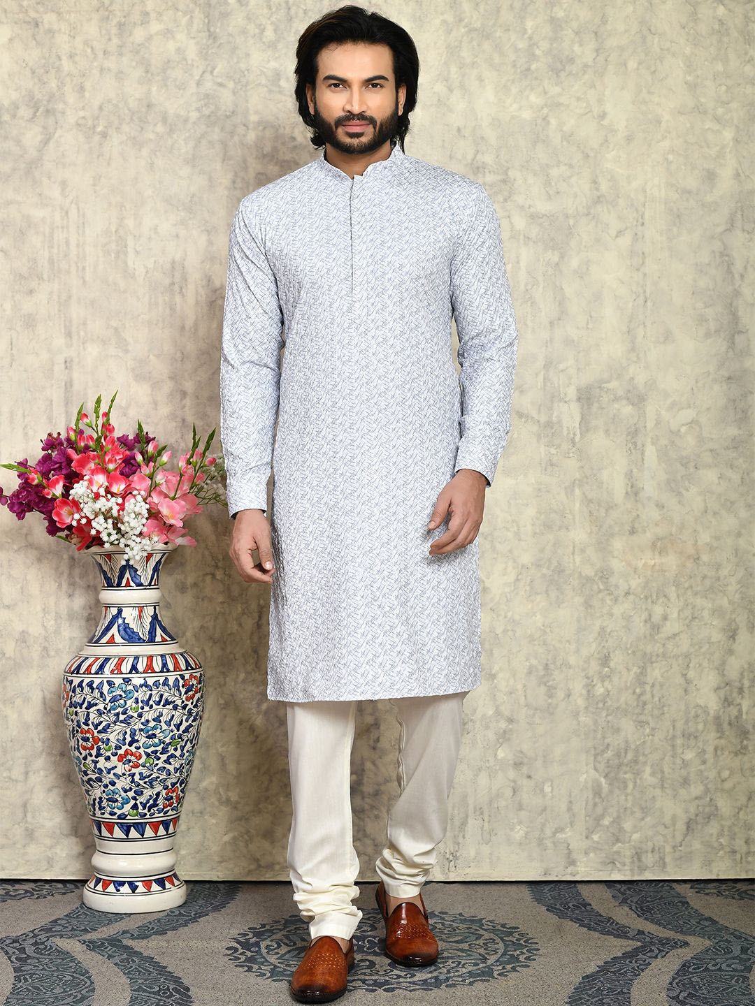 

RANAK Men Thread Work Kurta, Grey