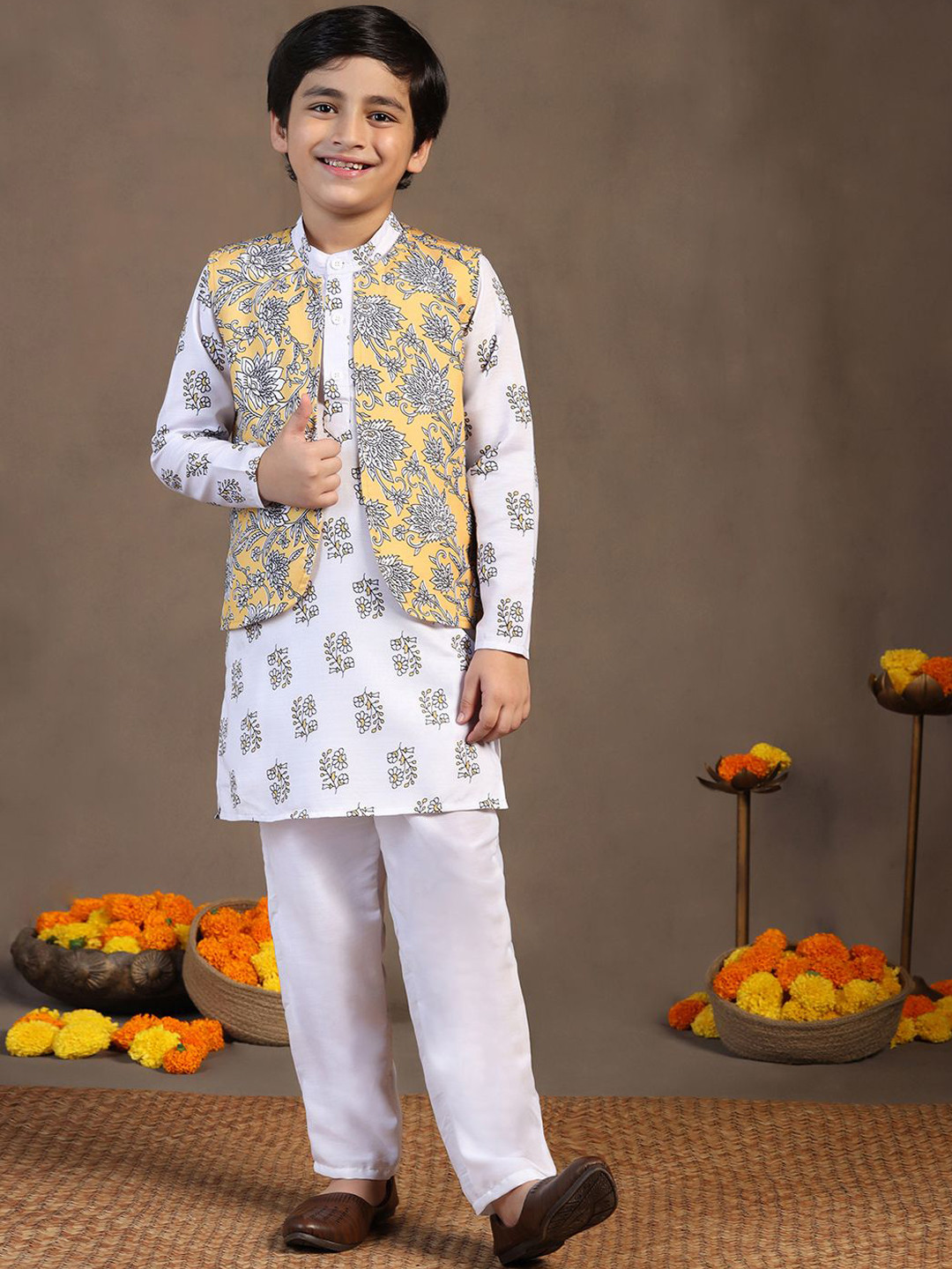 

FASHION DREAM Boys Floral Printed Mandarin Collar Straight Kurta with Trousers, White