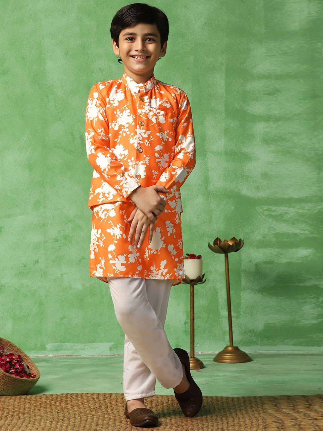 

FASHION DREAM Boys Floral Printed Mandarin Collar Straight Kurta with Trousers, Orange