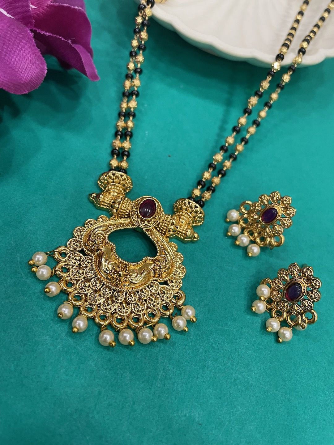 

Digital Dress Room Gold-Plated Stone-Studded & Beaded Mangalsutra With Earrings