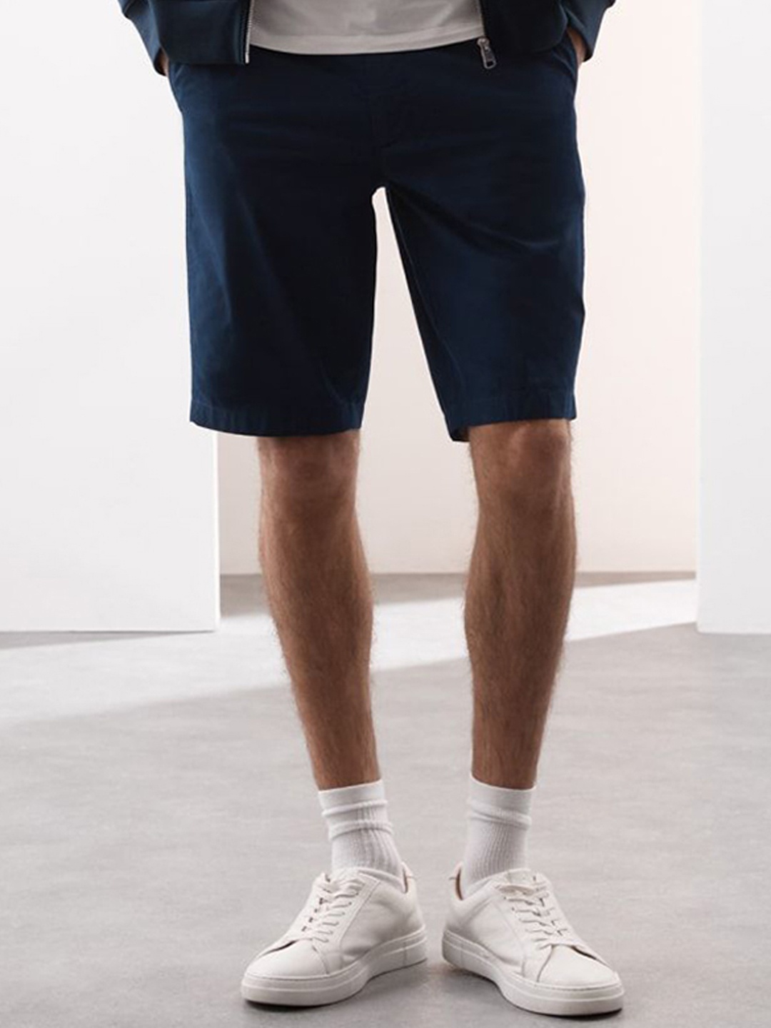 

Marks & Spencer Men High-Rise Shorts, Navy blue