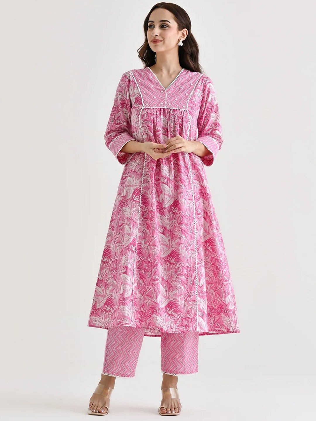 

HI FI NX Floral Printed Beads And Stones V-Neck A-Line Kurta With Trousers, Pink