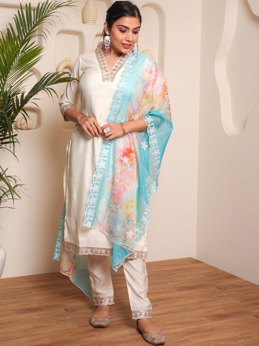 

HI FI NX Embroidered Yoke Design V-Neck Cotton Straight Kurta With Trousers & Dupatta, White